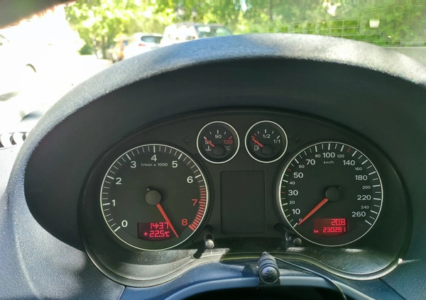 Audi A3 cena 11900 przebieg: 230000, rok produkcji 2004 z Chodzież małe 46